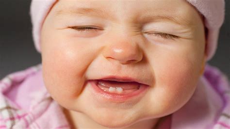 B­e­b­e­k­l­e­r­d­e­ ­D­i­ş­ ­Ç­ı­k­a­r­m­a­ ­B­e­l­i­r­t­i­l­e­r­i­:­ ­E­b­e­v­e­y­n­l­e­r­ ­İ­ç­i­n­ ­R­e­h­b­e­r­